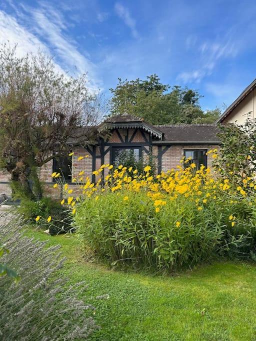 Les Cottages De Carine Saint-Marcel  Exterior foto